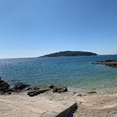 Ana Rogoznica (Sibenik-Knin)