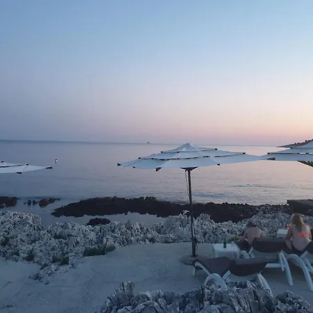 Ana Rogoznica (Sibenik-Knin)